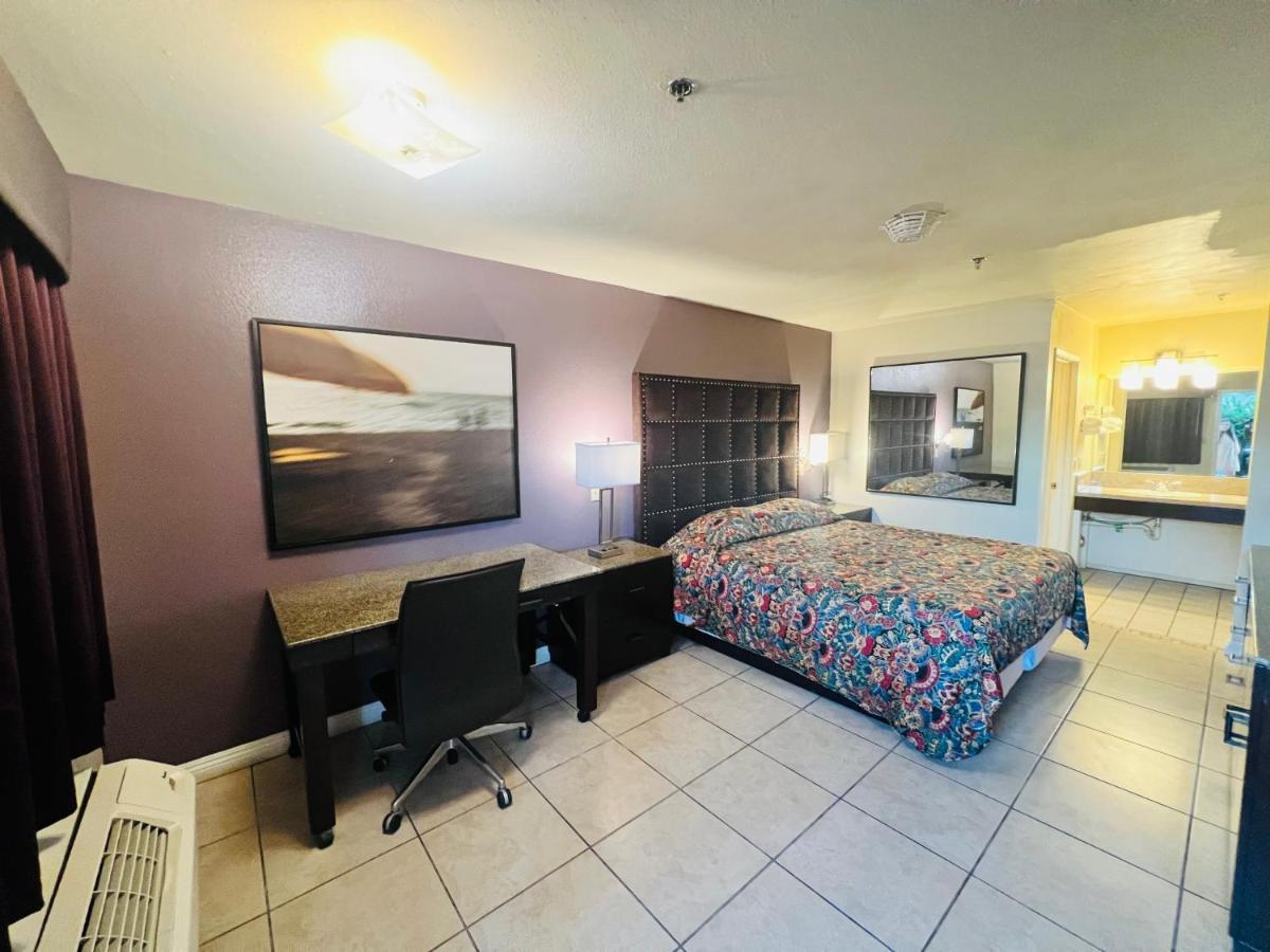 Casa Blanca Express & Suites Cypress Buena Park - Anaheim Area Extérieur photo
